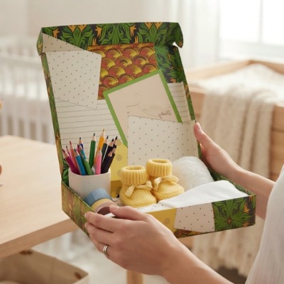 custom shipping box with logo